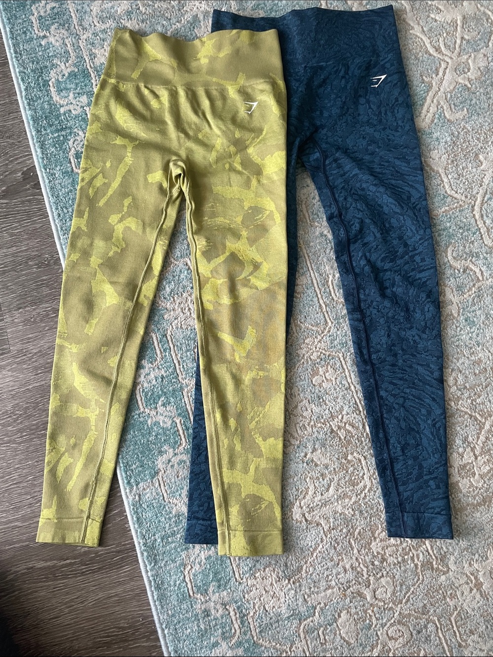 Gymshark Yellow and Navy Leggings Set